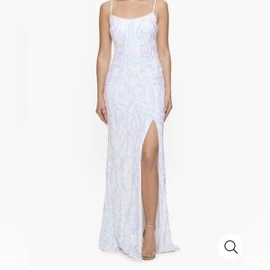 Betsy &Adam White/iridescent sequined patterns slit left leg formal/prom gownEUC